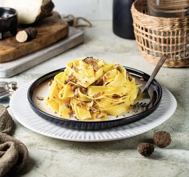 Tagliatelle à la truffe noire